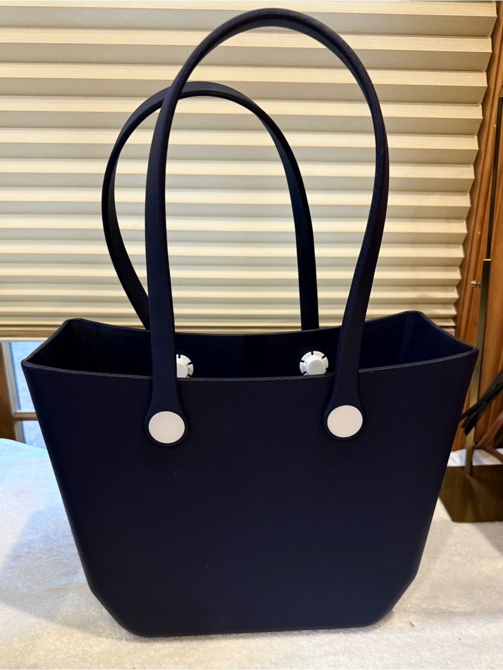 VERSA Tote Navy with Double Handles